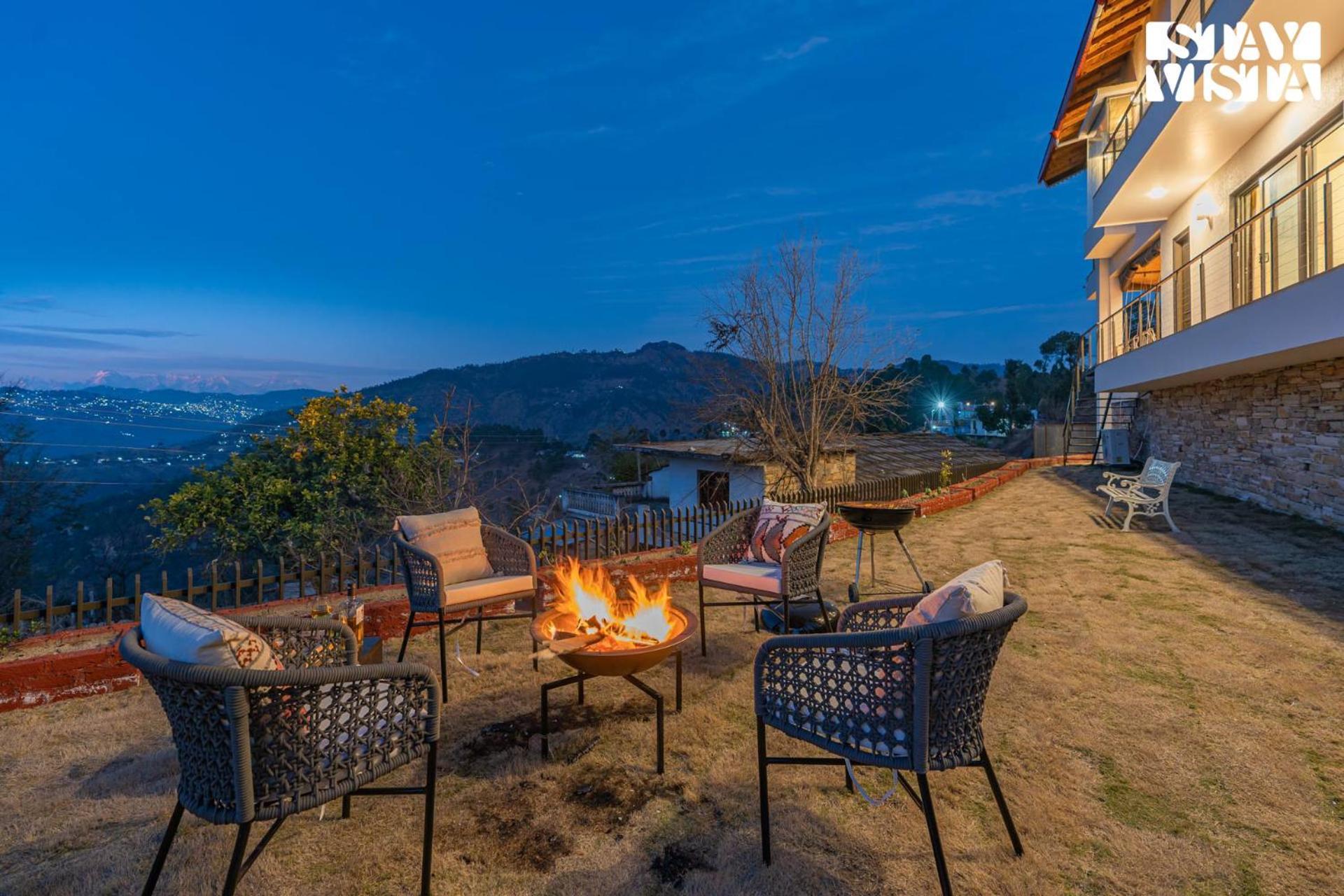 Stayvista At Amulyam Villa With Lawn & Bonfire Mukteshwar Eksteriør bilde