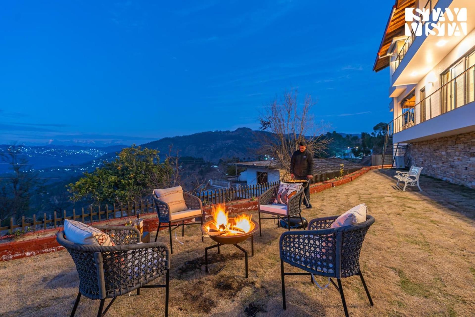 Stayvista At Amulyam Villa With Lawn & Bonfire Mukteshwar Eksteriør bilde